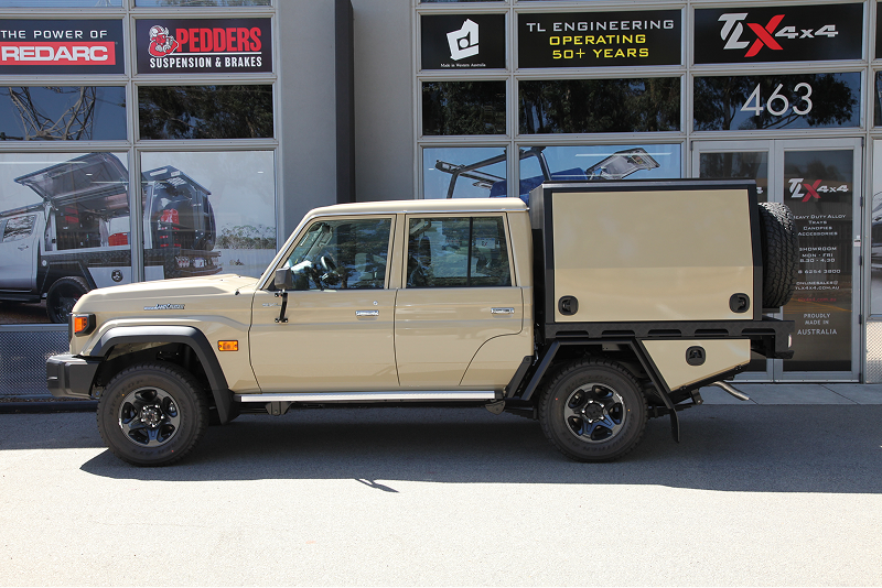 creamlandcruiser chassis mount