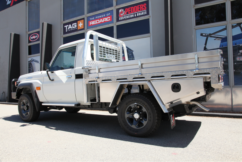 landcruiser side angle