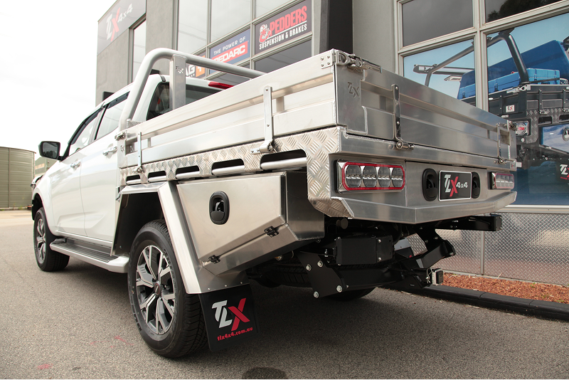 silver white ute